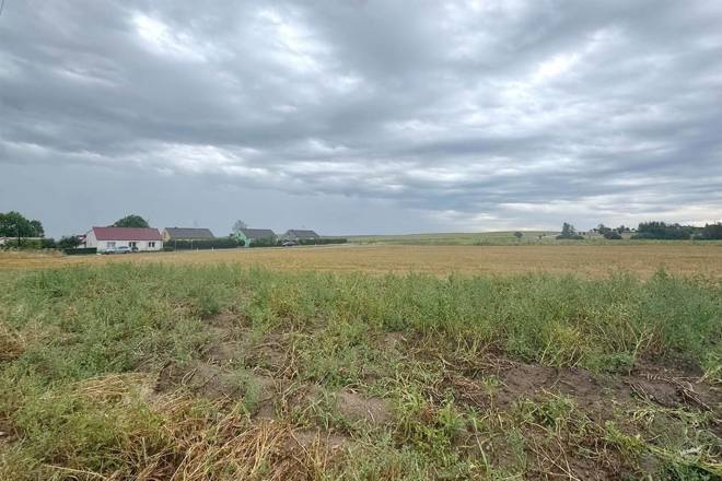 Prodej pozemku 1 242 m² – Doňov, okres Jindřichův Hradec